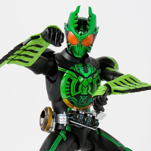 「S.H.Figuarts（真骨彫製法） 仮面ライダーオーズ ガタキリバ コンボ」7,150円（税込）（C）石森プロ・東映