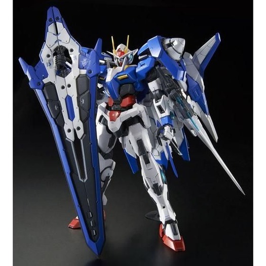 「MG 1/100 ダブルオーザンライザー」8,800円（税込）（C）創通・サンライズ