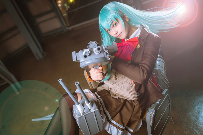 コスプレ 艦これ の 鈴谷改二 を女子高生レイヤー Kapi が再現 撮り下ろしで いっくよー 写真14枚 アニメ アニメ