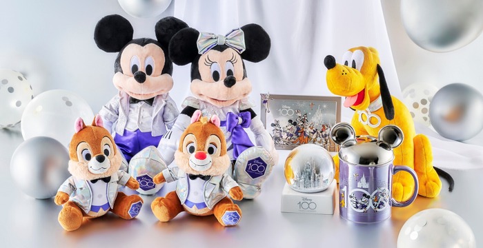 ミッキーマウス　ディズニー100周年記念バッジ　海外非売品