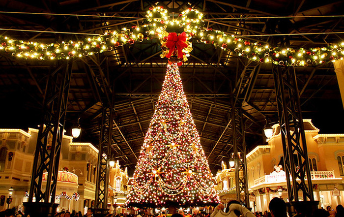 【最高級】海外ディズニー クリスマスツリー LEDライト ミュージック 最高級】海外ディズニー クリスマスツリー LEDライト ミュージック