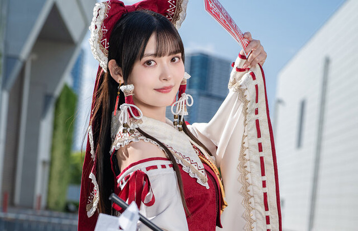 博麗霊夢／上坂すみれ（X：@uesaka_official）