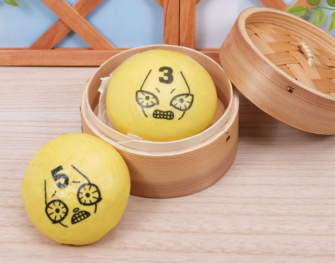 「THE★JOJO WORLD」IGGY CAFE冬季限定メニュー カレーまん(S・P)