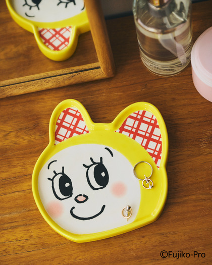 studio CLIP「陶器アクセサリートレー」使用イメージ