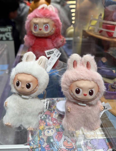 ラブブぬいぐるみ(写真:合同会社Rouse 李啓源)