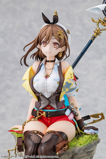 「ライザ(ライザリン・シュタウト)」フィギュア