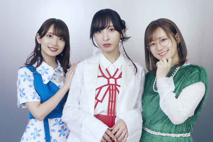 (左から)大久保瑠美、佐倉綾音、高橋李依