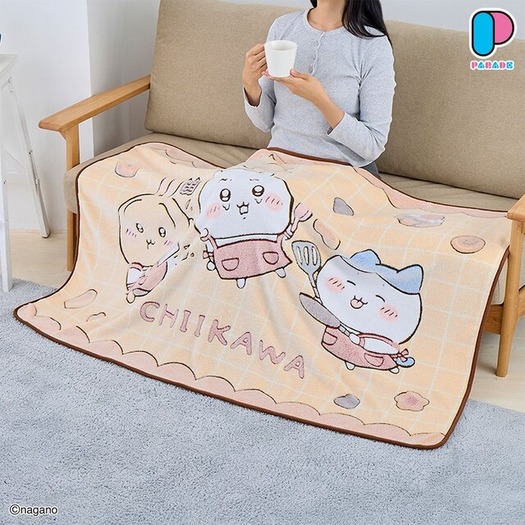 「ちいかわ」BIGサイズのブランケットが10月中旬よりプライズ展開!お菓子作りイラストや、斧を持って飛び掛かる金太郎デザインの2種