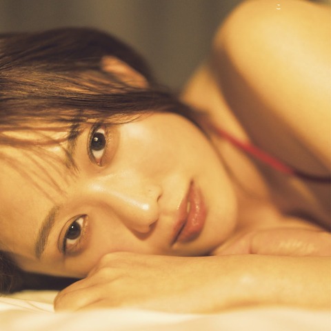 「ウマ娘」声優・夏吉ゆうこ、写真集タイトルは“ゆうゆと夏吉の吉”が入った「悠々吉日」に決定！ 表紙＆特典絵柄も到着 画像