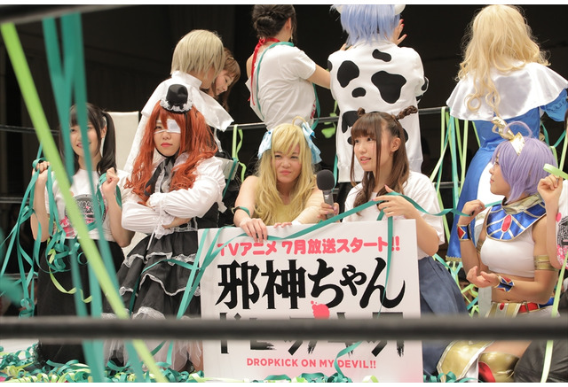 アニメ 邪神ちゃん 女子プロ団体とのコラボマッチで ドロップキック 咲き乱れ 声優陣もエール アニメ アニメ
