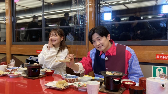 下野紘、誕生日恒例の生着替えで“お祭り男”に!? 内田真礼は「陽気だ