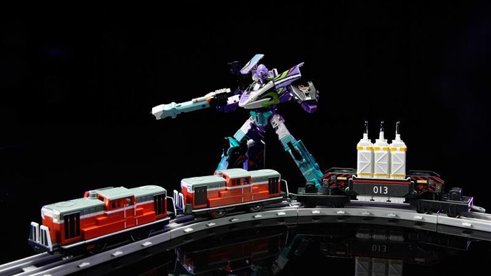 エヴァ」ヤシマ作戦の車両を再現！電力輸送の要・シキ880形&DD51形が