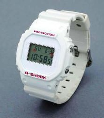 まどマギ」キュゥべえが腕時計に G-SHOCKとメディコム・トイがコラボ