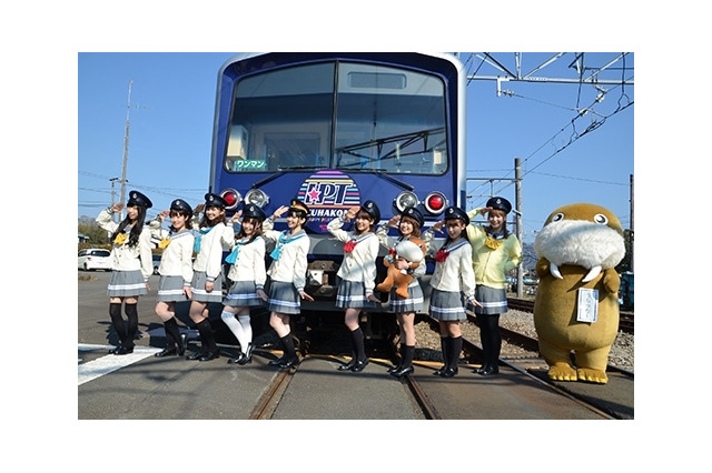 「ラブライブ！サンシャイン!!」伊豆箱根鉄道とコラボ 4月8日よりラッピング電車の運行がスタート 画像