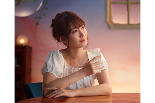 90年代アニメ『ママレード・ボーイ』OP主題歌を、元AKB小嶋陽菜が替え歌verで披露 画像