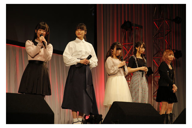 「魔法少女サイト」ショッキングな描写も魅力？ AJステージでキャスト陣が語る 画像