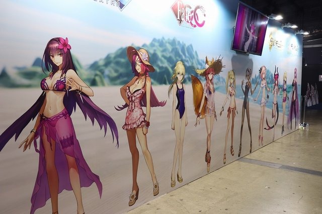 「FGOフェス2018」生足魅惑の水着サーヴァントたちが眩しい...！【マーベラスブース】 画像