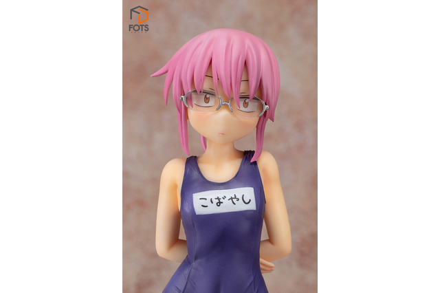 「小林さんちのメイドラゴン」小林さんがスク水姿に！スレンダーな体型露に 画像