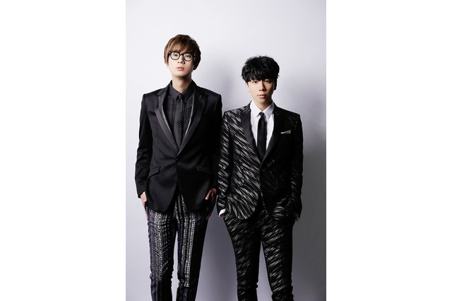 江口拓也＆西山宏太朗、大人スーツでクールに魅せる！「TVガイドVOICE STARS」 画像