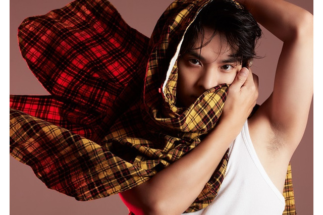 声優・岡本信彦、世界的写真家との初セッションに「最終的には生まれたままの僕がそこにいます」 画像