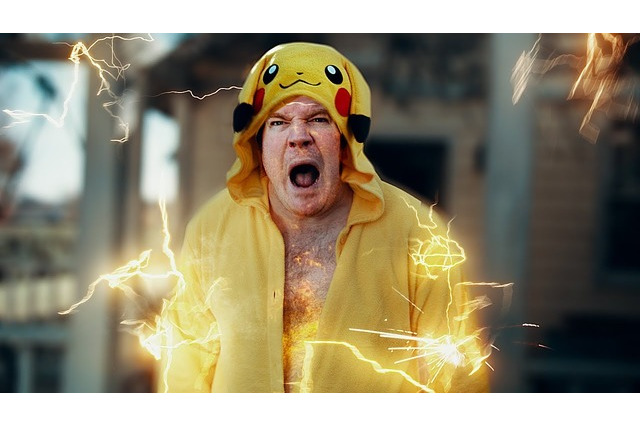 「ポケモン」まさかの実写化...!? 中年ピカチュウがキレまくる、海外ファンの作ったパロディ動画 画像