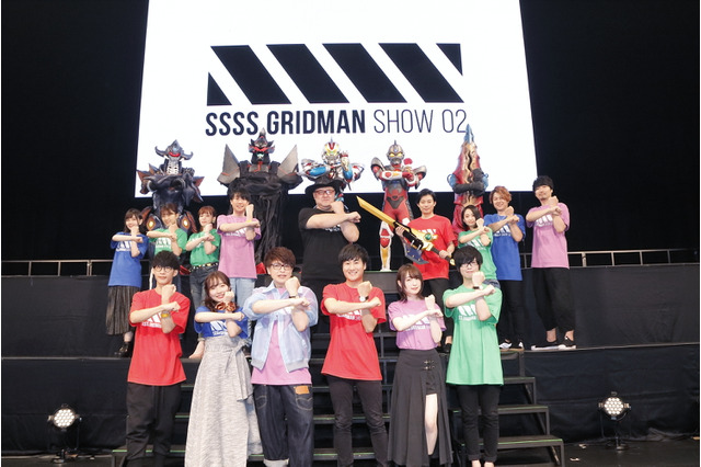 「SSSS.GRIDMAN」 まさかのカラオケライブで、会場が感動！ 舞台化発表などサプライズ盛り沢山だったイベントレポ 画像