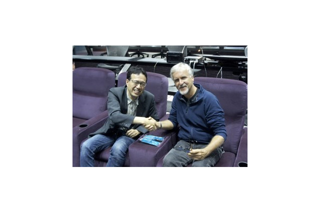 「キャプテンハーロック」J・キャメロンが3D版鑑賞 荒牧伸志監督との初顔合わせ実現 画像