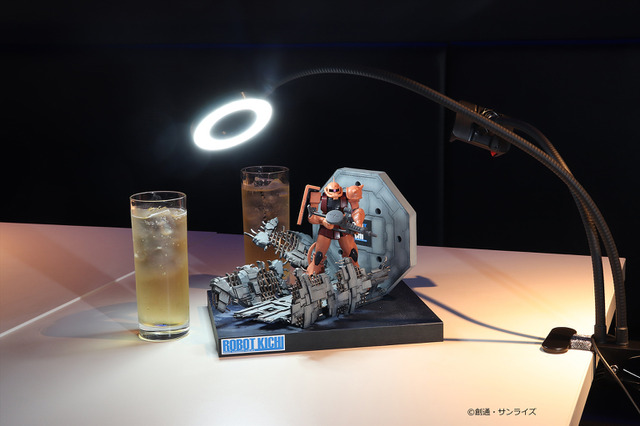 「ガンダム」見ながら飲める「ロボキチ」自前フィギュアで撮影会も！ ジオラマ・撮影スペース設置中 画像