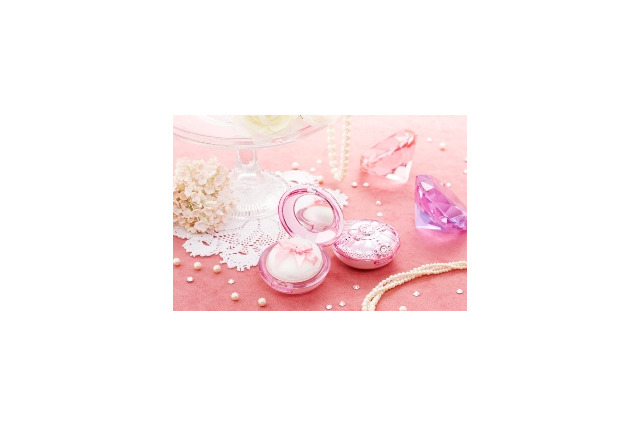 「スマイルプリキュア！」から大人向け化粧品　「スマイルパクト　シャイニーフェイスパウダー」 画像
