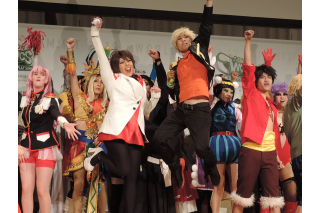 コスプレは言葉や国境を越える――「世界コスプレサミット2019」OPセレモニーに世界40カ国の精鋭レイヤー集結 画像