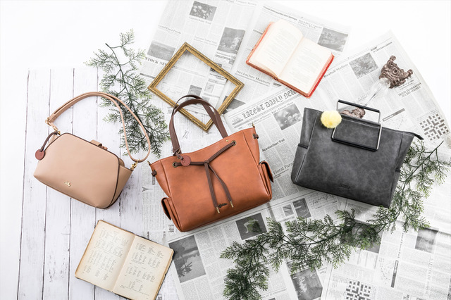 「ヘタリア」腕時計＆バッグ＆ミニ財布に新ラインナップ！白旗をあげちゃう可愛さ♪ 画像