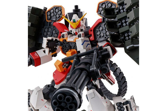 「ガンダムW」ヘビーアームズ EW、MGでガンプラ化！ オリジナル武装“イーゲル”を新規造形で再現 画像