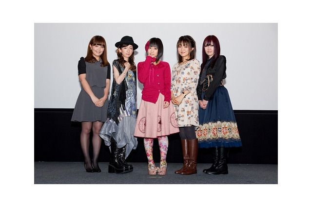 「大阪のみんな、待たせちゃってごめんね」　梅田ブルク７にて「魔法少女まどか☆マギカ」舞台挨拶 画像