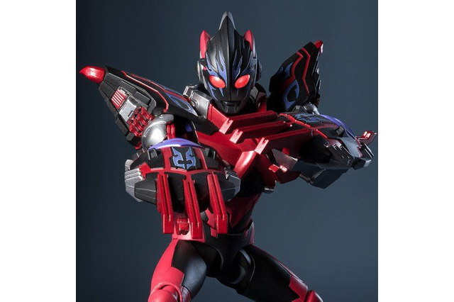 “ウルトラマンエックスダークネス”がダークネスゴモラアーマーとともに立体化！ 画像