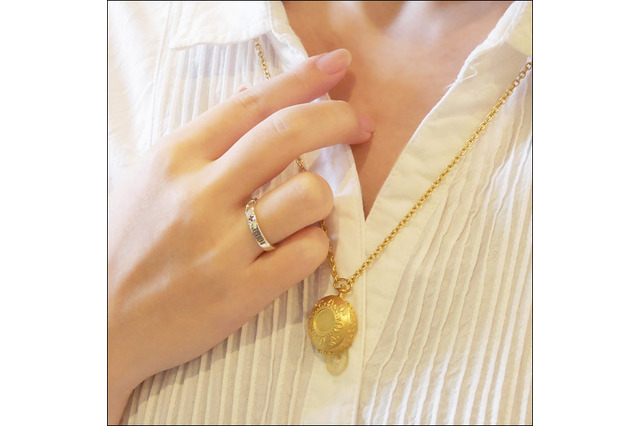 「約束のネバーランド」エマ、ノーマン、レイのリング登場！ ママの受信機もペンダントに 画像