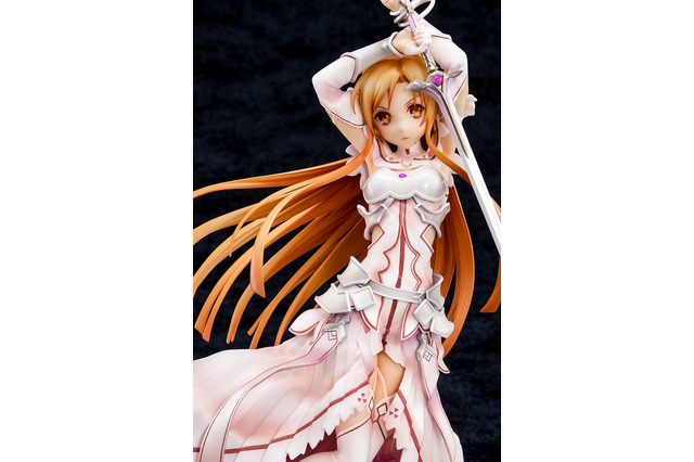 「ソードアート・オンライン」待っててねキリト君！ アスナが《創世神ステイシア》姿でフィギュア化 画像