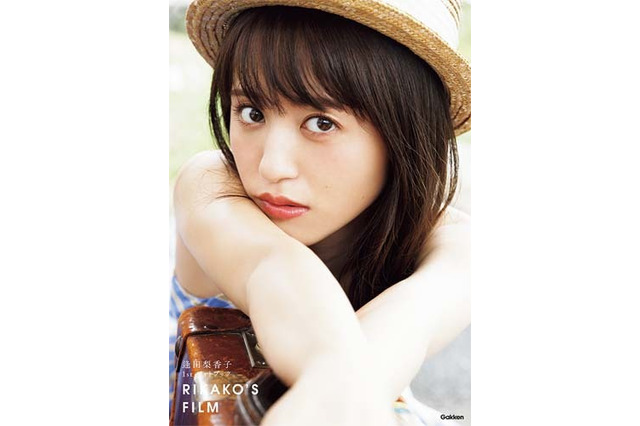 声優・逢田梨香子、初のフォトブックがクリスマス発売！特典絵柄も公開 画像
