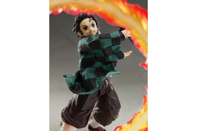 「鬼滅の刃」竈門炭治郎“ヒノカミ神楽”も再現！アクションフィギュア化 画像