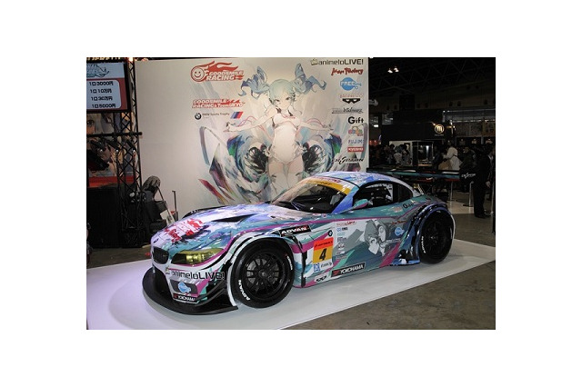 河森正治×コヤマシゲト×おぐち　グッドスマイルレーシング、2014年は新たな車体で戦う 画像