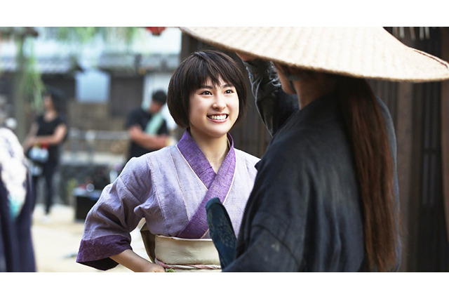 巻町操役の土屋太鳳に密着　「るろうに剣心」影現場に潜入 画像