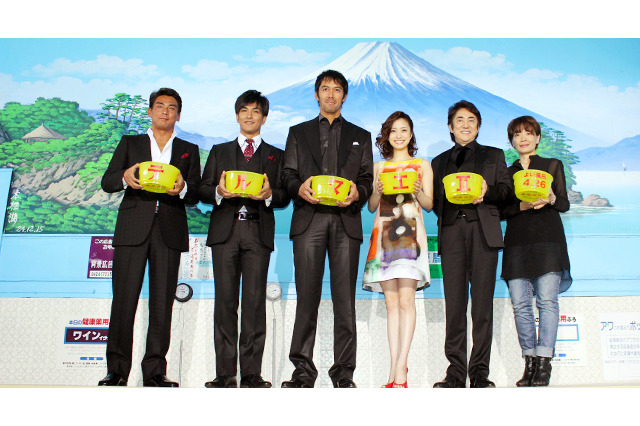 「テルマエ・ロマエII」完成会見は銭湯で　見どころは阿部寛の肉体美？ 画像