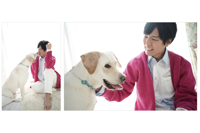 神谷浩史“よしよし緊張してるんだなー、ごめんなー”グラビアでワンちゃんと共演！TVガイド5月号 画像