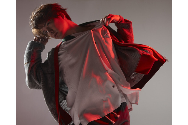 仲村宗悟「ズバリ…脱ぎました（笑）!!」レスリー・キーとの初セッション披露「VOICE STARS」 画像