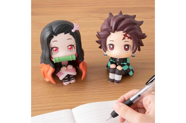 「鬼滅の刃」炭治郎＆禰豆子と目が合う♪ 新フィギュア・るかっぷに登場 画像