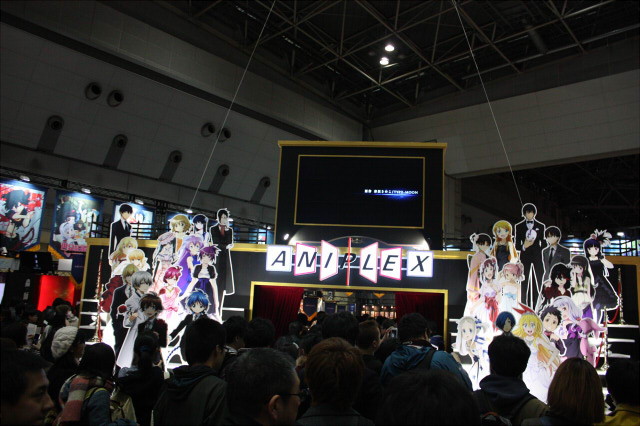 [AnimeJapan 2014ブースレポ]「まどかマギカ」「キルラキル」などアニプレは等身大キャラが出迎え 画像