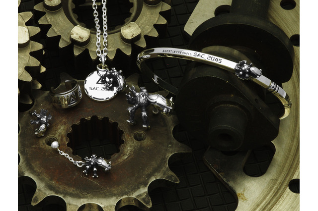 「攻殻機動隊 SAC_2045」の公式アクセサリー登場！ 生まれ変わったタチコマをメインに 画像