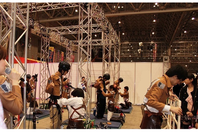 ニコニコ超会議に立体機動が登場！　進撃ブースで訓練兵団入団試験、立体機動装置を体験 画像