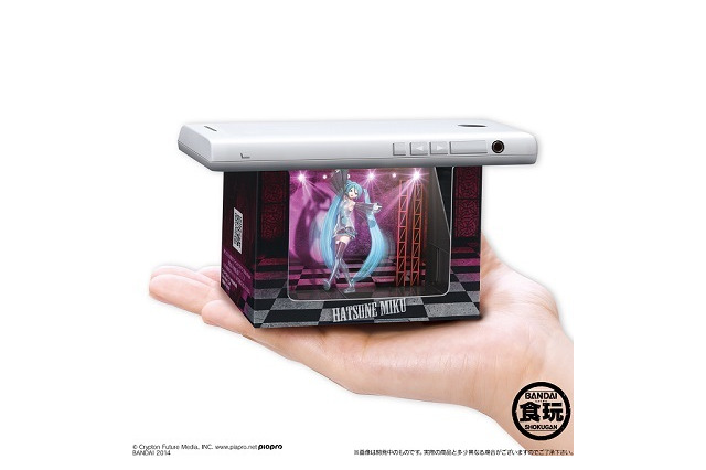 「初音ミク」3Dホログラムライブが500円で手のひらに　ハコビジョン第3弾 画像