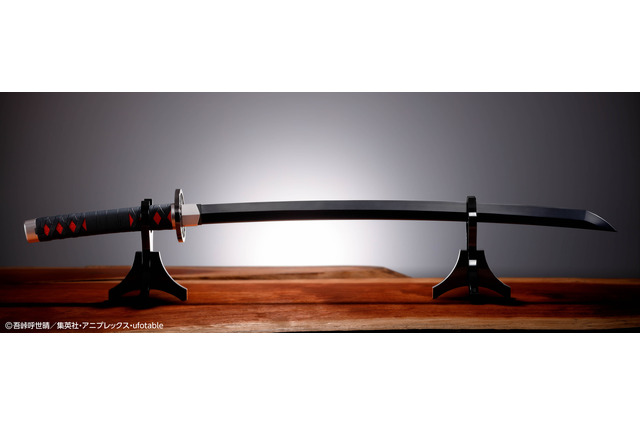 「鬼滅の刃」炭治郎の日輪刀がほぼ1/1サイズで登場！ 名セリフ＆LiSAの「紅蓮華」も初収録 画像