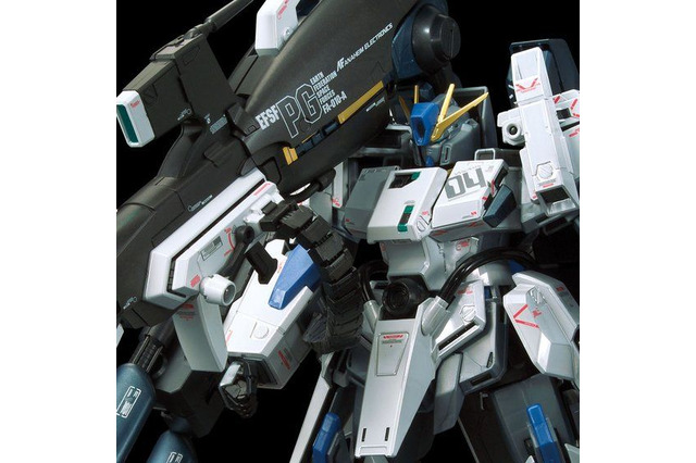 「ガンダムセンチネル」FAZZ、“チタニウムフィニッシュ”仕様で限定ガンプラ化 こだわりの加工を見よ！ 画像